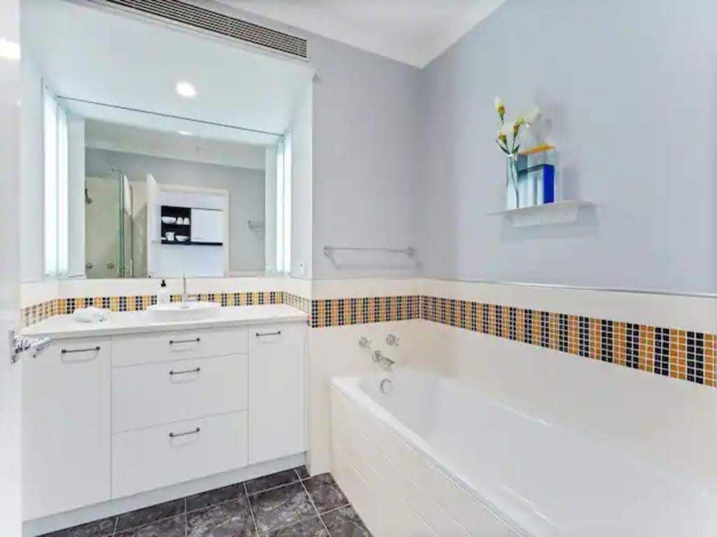 Lovely Bright Apartment With Balcony Pool And Gym Auckland Esterno foto