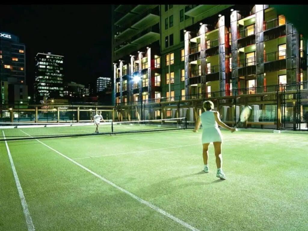 Lovely Bright Apartment With Balcony Pool And Gym Auckland Esterno foto