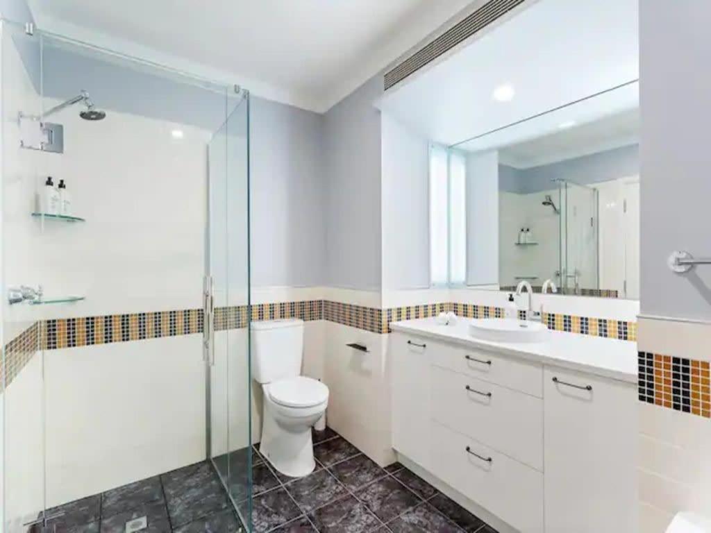 Lovely Bright Apartment With Balcony Pool And Gym Auckland Esterno foto